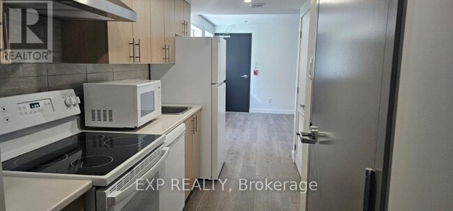 216 McArthur Ave. in Ottawa, ON - Building Photo - Building Photo