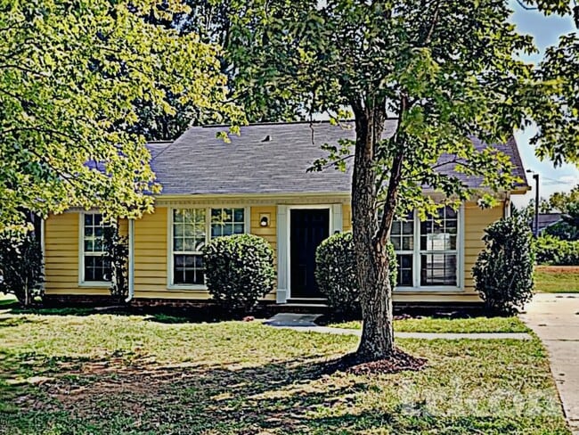 3041 Old House Cir in Matthews, NC - Building Photo - Building Photo