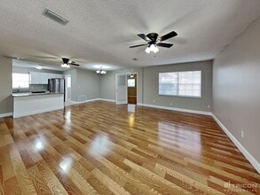 12336 Mayberry Rd in Spring Hill, FL - Building Photo - Building Photo