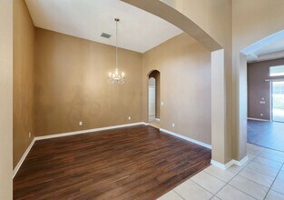 2408 Tea Olive Terrace in Valrico, FL - Building Photo - Building Photo