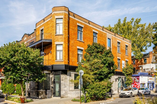 351-357 Roy Rue E