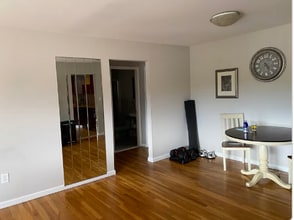 364 Hoover Ave in Bloomfield, NJ - Building Photo - Building Photo