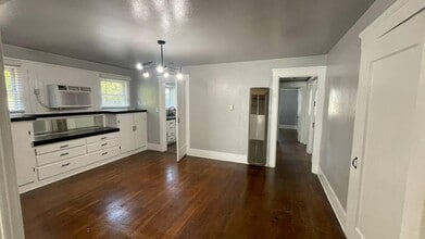 835 E Weldon Ave in Fresno, CA - Building Photo - Building Photo