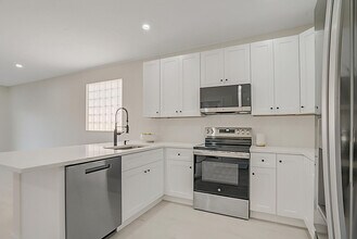 905 Fieldstone Way in West Palm Beach, FL - Building Photo - Building Photo