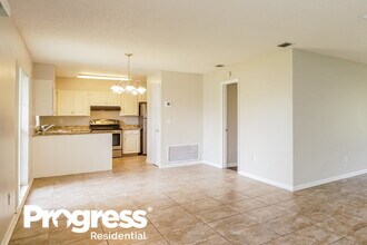 2141 Kendall Ct in Deltona, FL - Building Photo - Building Photo