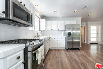 6308 Glide Ave in Los Angeles, CA - Building Photo - Building Photo