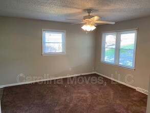 205 Knighton Dr in Wellford, SC - Building Photo - Building Photo