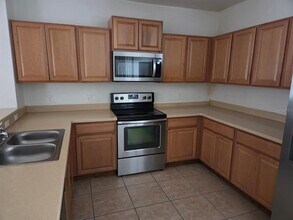 3649 Sail Harbor Drive in Kissimmee, FL - Building Photo - Building Photo