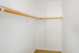 Legado de Ravel in Sacramento, CA - Foto de edificio - Interior Photo