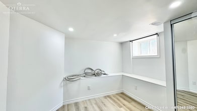 12 Belton Dr in Kitchener, ON - Building Photo - Building Photo