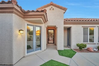 2585 Portsmouth Creek Ave in Henderson, NV - Building Photo - Building Photo