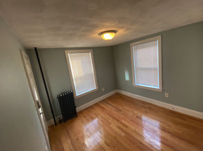 309 Highland Ave, Unit A in Somerville, MA - Foto de edificio - Building Photo