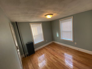 309 Highland Ave, Unit A in Somerville, MA - Building Photo - Building Photo