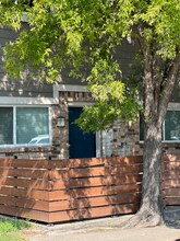 2835 Villa Creek Dr-Unit -Ofc in Farmers Branch, TX - Building Photo - Building Photo