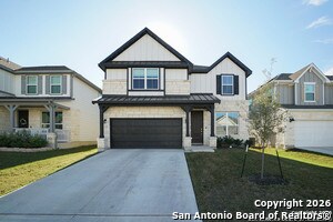 4721 Whaler in San Antonio, TX - Building Photo