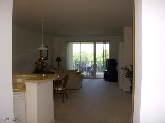 11021 Gulf Reflections Drive in Ft. Myers, FL - Building Photo - Building Photo