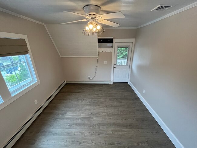70 Morris St, Unit Apartment