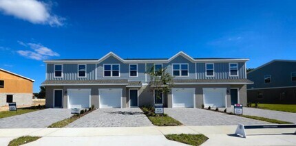 1602 Fan Palm Dr in Davenport, FL - Building Photo - Building Photo