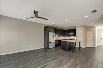 2867 St Elizabeth Wy NW in Atlanta, GA - Building Photo - Building Photo