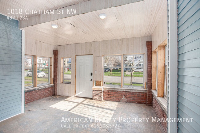 1018 Chatham St NW in Grand Rapids, MI - Building Photo - Building Photo