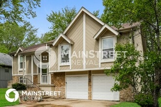 2114 E Stratford Rd in Olathe, KS - Building Photo - Building Photo