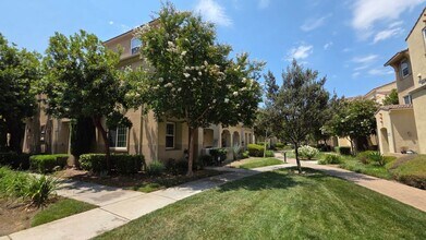 31180 Lavender Ct in Temecula, CA - Building Photo - Building Photo