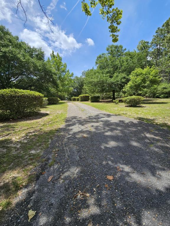 661 Brookmeade Dr in Crestview, FL - Building Photo - Building Photo