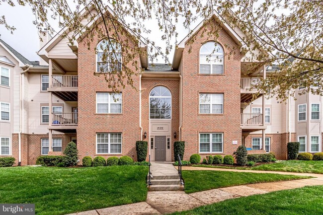 property at 4120 Monument Ct