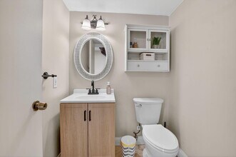 243 NW 45th Ave in Deerfield Beach, FL - Building Photo - Building Photo