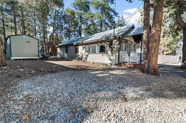 676 Imperial Ave in Sugarloaf, CA - Building Photo - Building Photo