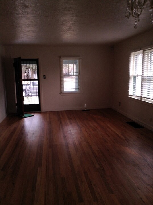 815 W 1st Ave in Cheyenne, WY - Building Photo