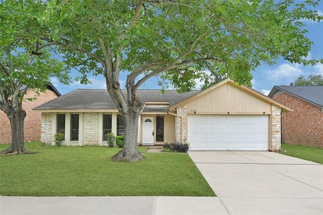 property at 2730 Mesquite Dr