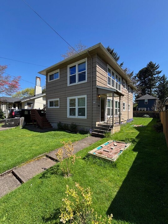 9416 N Buchanan Ave-Unit -9420 in Portland, OR - Building Photo