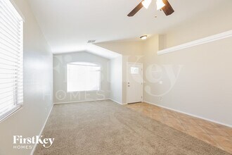 1820 S 106th Ln in Tolleson, AZ - Foto de edificio - Building Photo