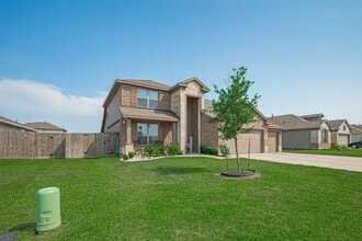 308 Morning Dove Trl in Sealy, TX - Building Photo - Building Photo