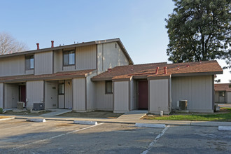 Armona Village Apartments in Armona, CA - Building Photo - Building Photo