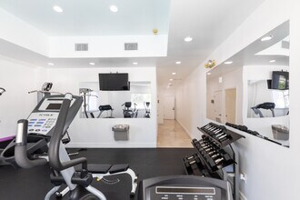 Gables Corinthian Plaza in Coral Gables, FL - Building Photo - Building Photo