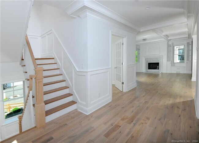 1 Home Pl in Greenwich, CT - Building Photo - Building Photo