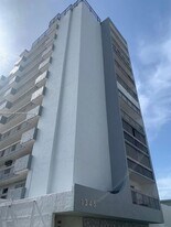 1345 West Ave in Miami Beach, FL - Building Photo