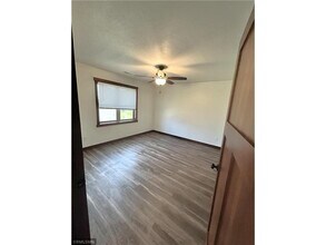 1775 Aspen Ct in New Richmond, WI - Building Photo - Building Photo