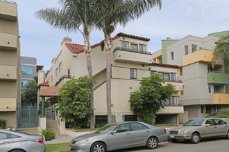 1609 S Bentley Ave in Los Angeles, CA - Building Photo - Building Photo