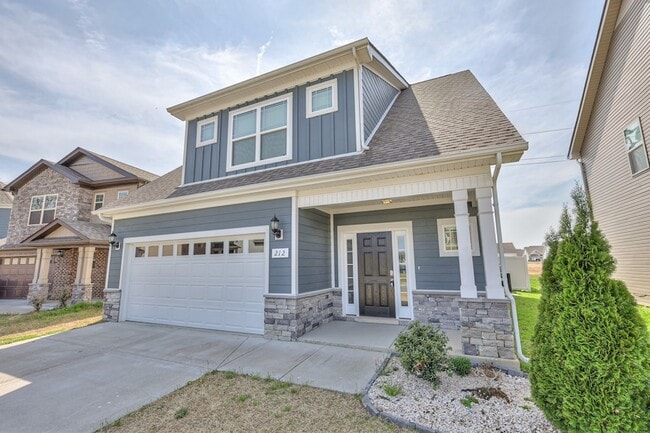 212 Eusa Cantrell Ln in Smyrna, TN - Foto de edificio - Building Photo