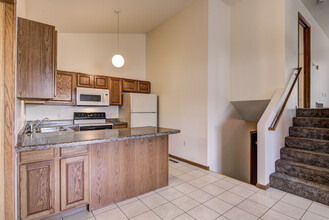 1130 Weatherridge Rd, Unit 1 in Chippewa Falls, WI - Foto de edificio - Building Photo