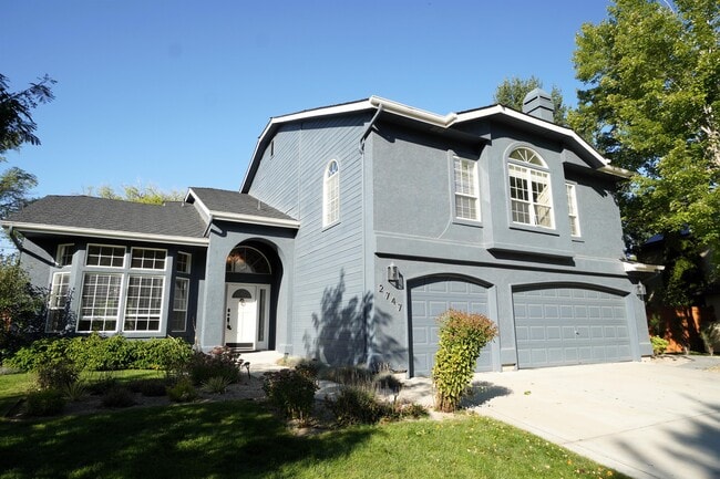 property at 2747 E Migratory Dr