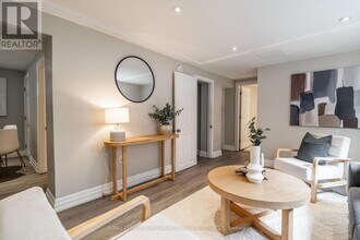 34 Briarwood Crescent in Hamilton, ON - Building Photo - Building Photo