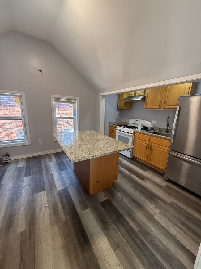 915 Westfield Ave, Unit #2 in Rahway, NJ - Building Photo - Building Photo