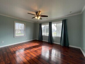 725 N Hillcrest Blvd in Decatur, IL - Building Photo - Building Photo