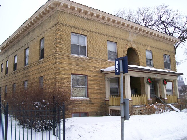 1802 11th Ave S in Minneapolis, MN - Foto de edificio - Building Photo