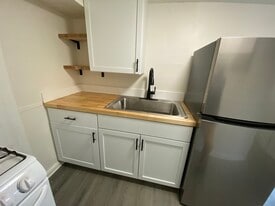 98 Pennsylvania Ave, Unit 2 in Binghamton, NY - Building Photo