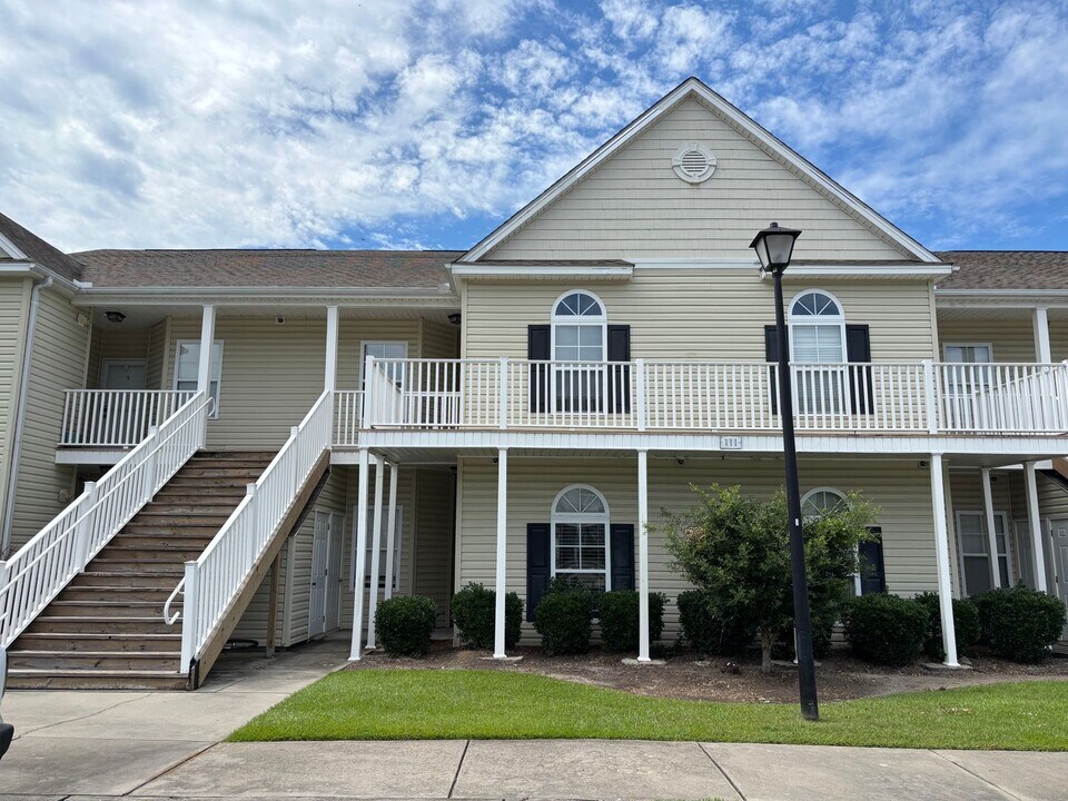 111 Portsmith Dr in Myrtle Beach, SC - Building Photo